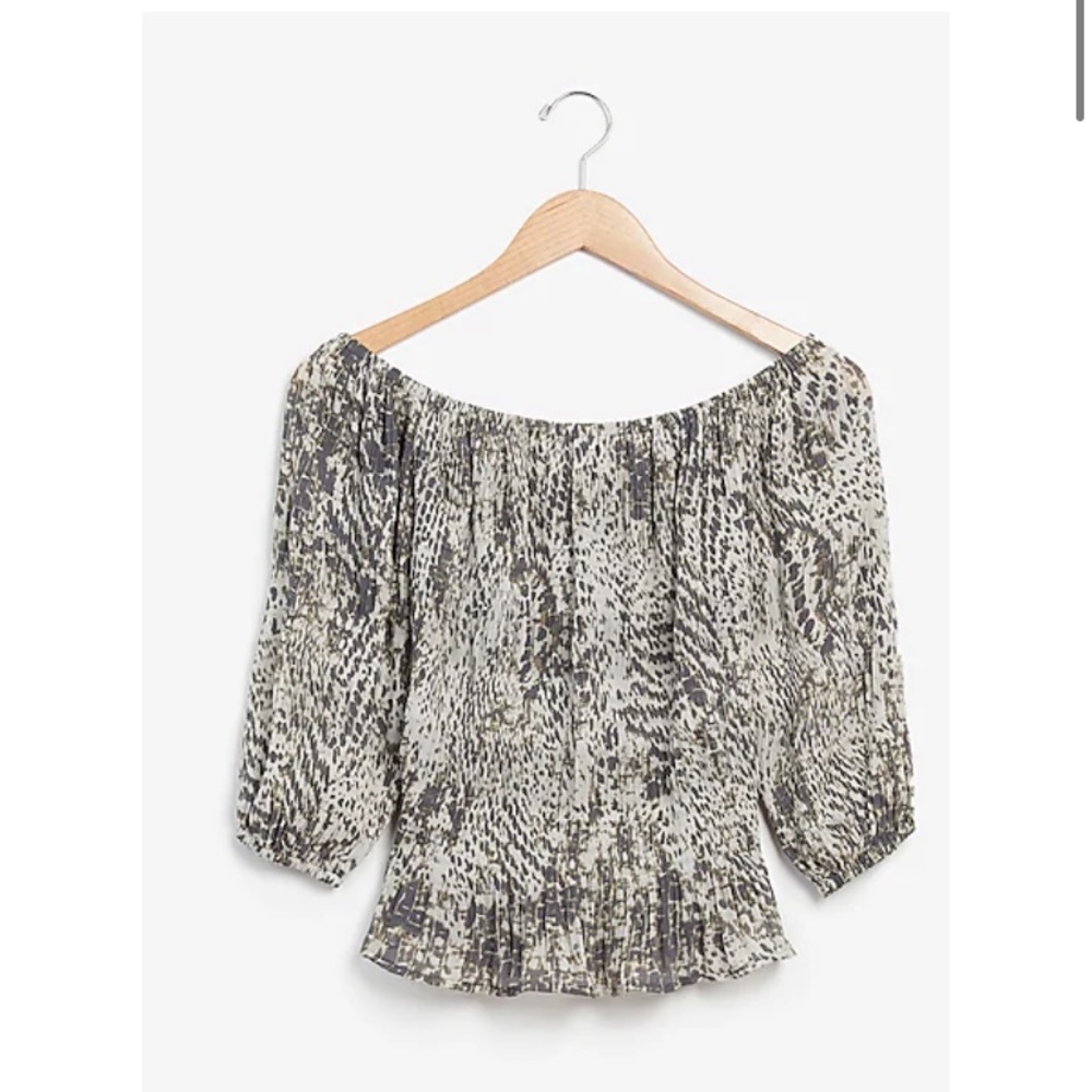 EXPEESS animal print off the shoulder top
